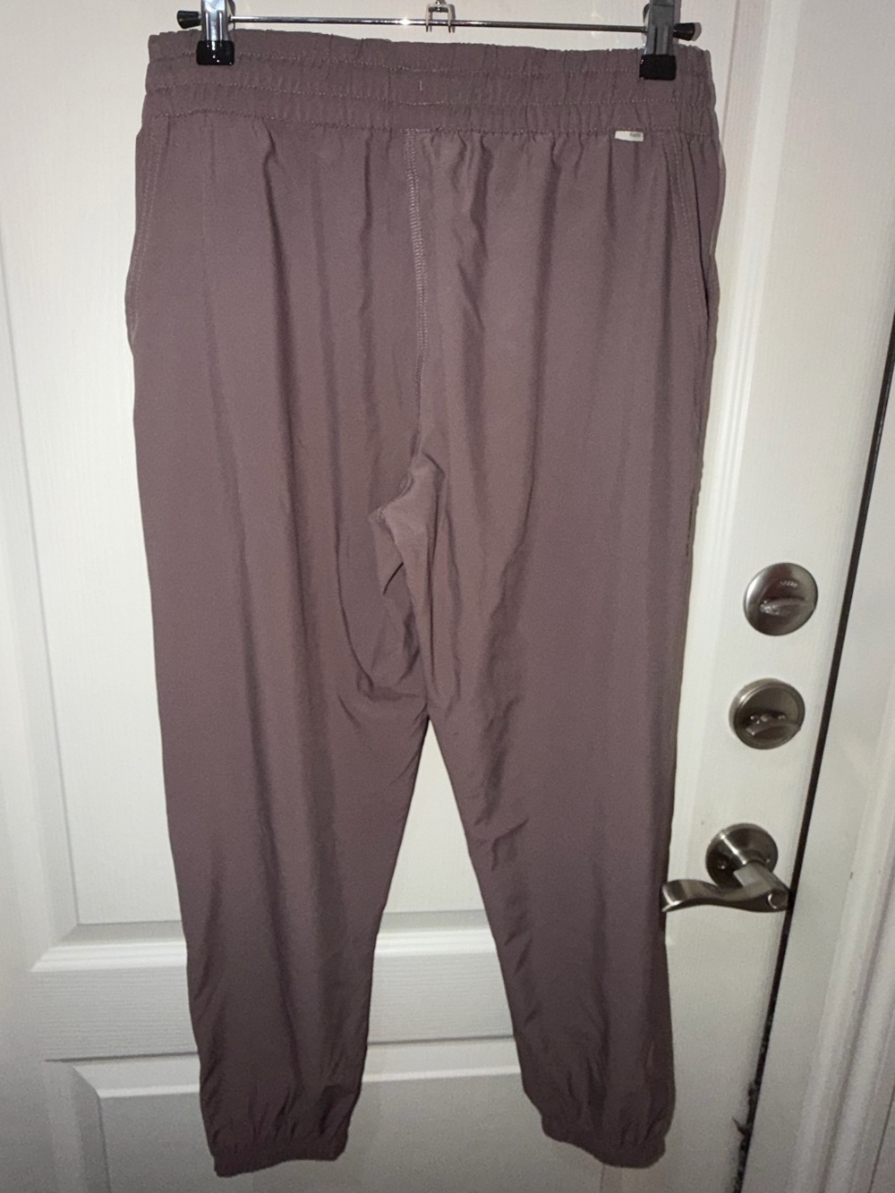 Vuori Weekend Jogger Pants Hazel Mauve Activewear Size M - Picture 3 of 6